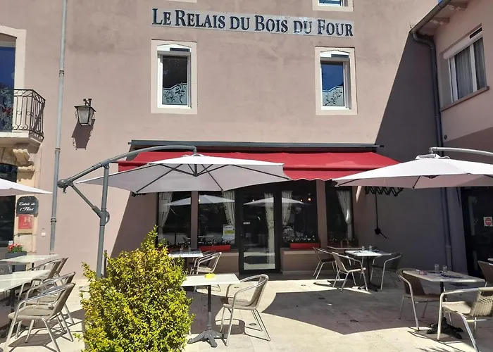 Relais Du Bois Du Four 2*