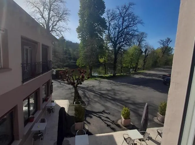 Relais Du Bois Du Four 2* Saint-Léons