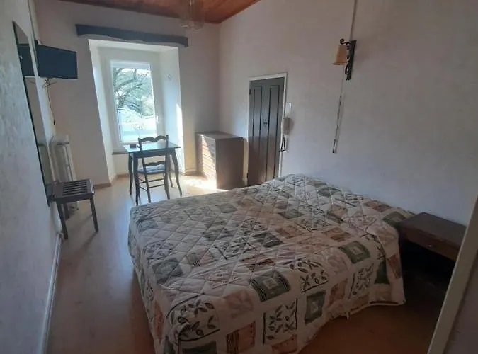 Relais Du Bois Du Four 2*