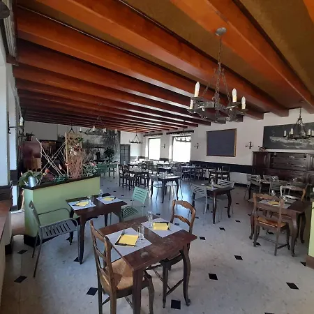 Hotel Relais Du Bois Du Four Saint-Leons
