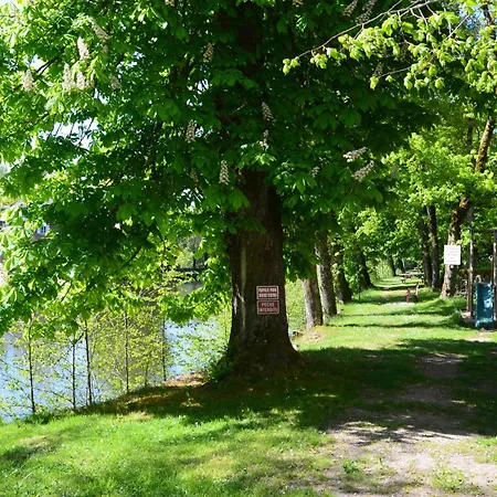 Relais Du Bois Du Four Saint-Leons